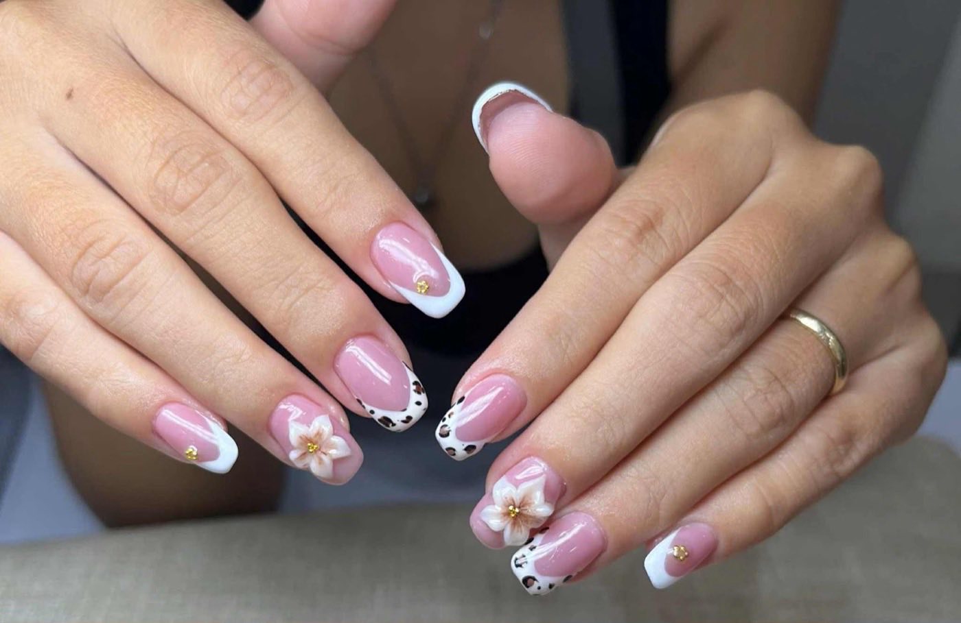 Elegant Nails & Spa in Bay Shore, New York