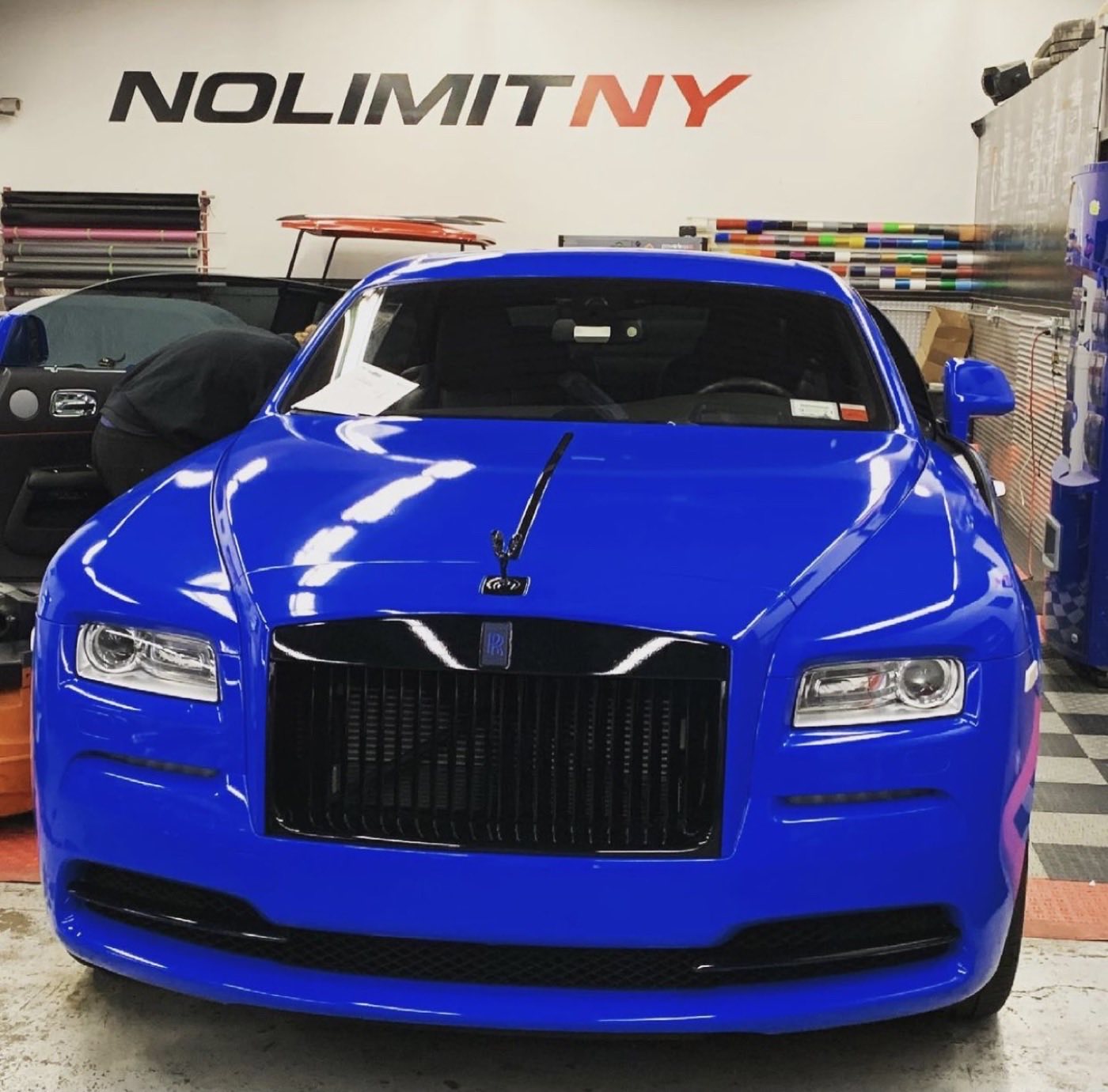 No Limit Auto Body Bayshore in Bay Shore, New York